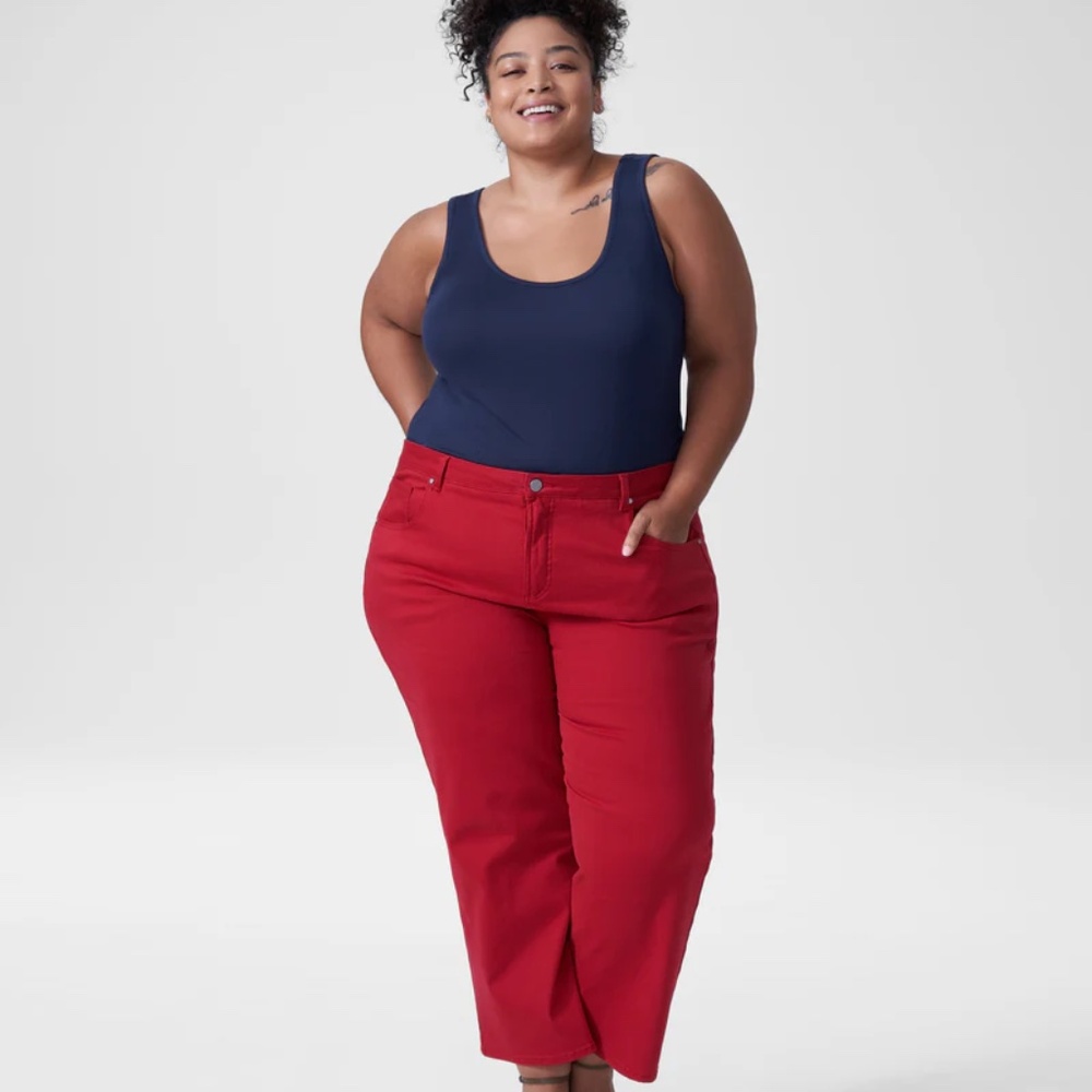 NWT Universal Standard Bae Boyfriend Crop Jeans in Scooter Red – Size 00